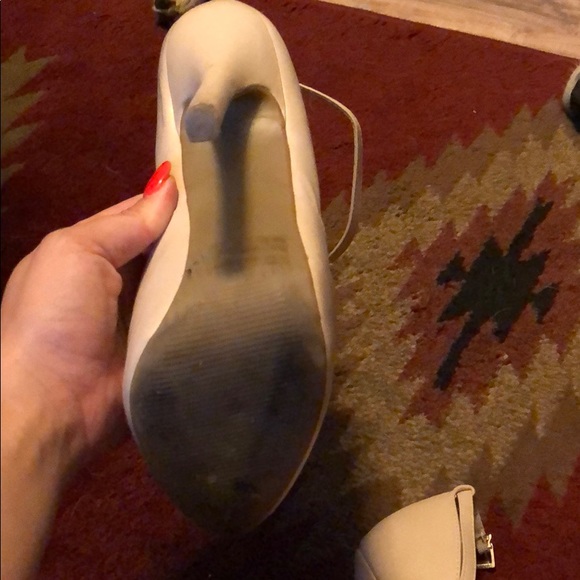 Heels - Picture 6 of 6